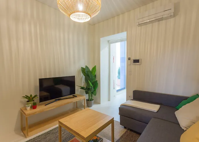 Guest house Casa Da Figueiroa 4*